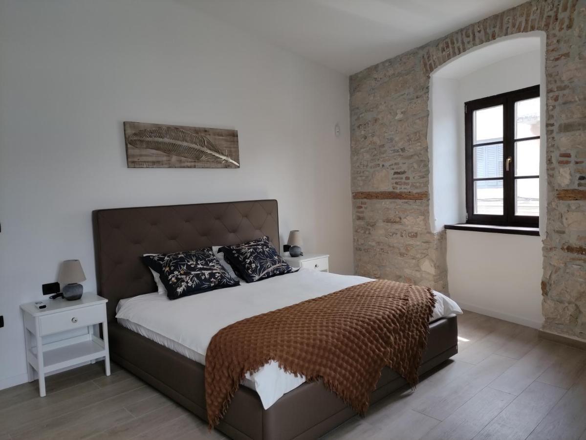 Apartvilla Castropola Kültér fotó