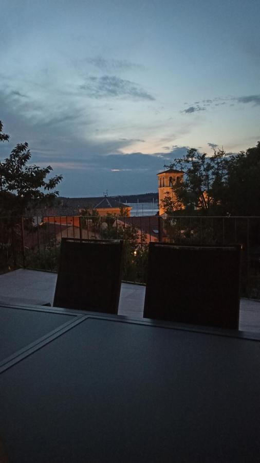 Apartvilla Castropola Kültér fotó