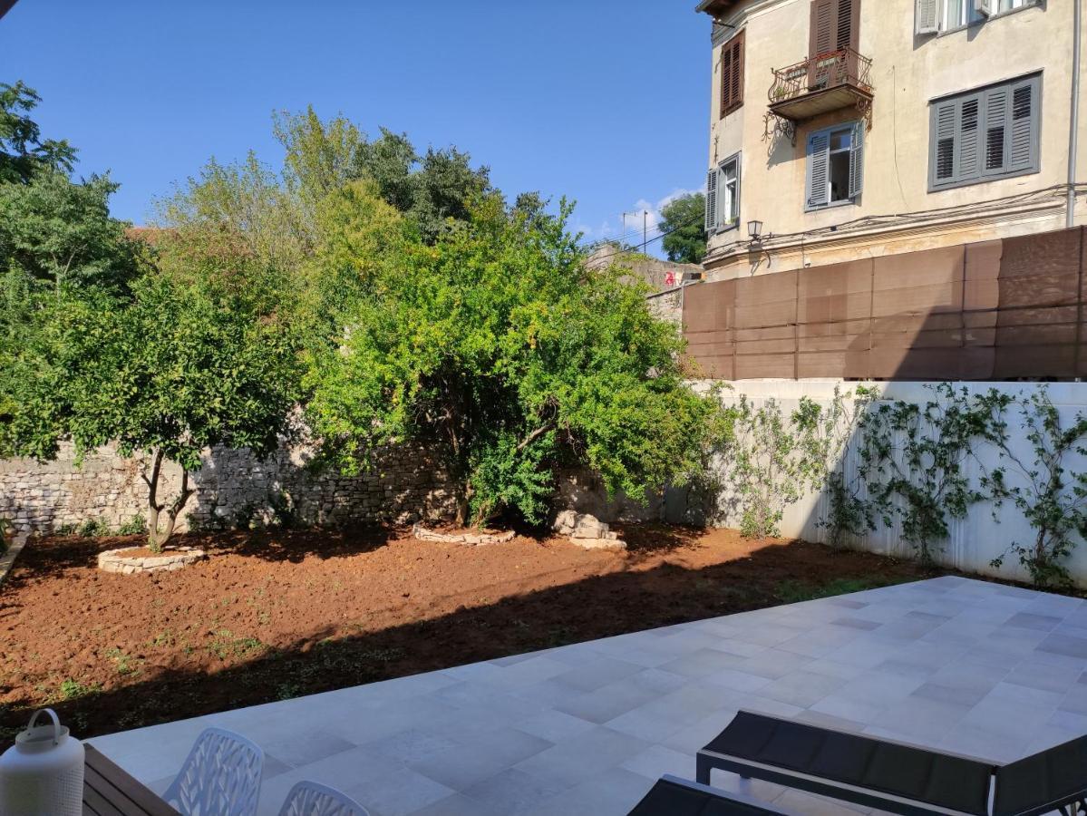 Apartvilla Castropola Kültér fotó