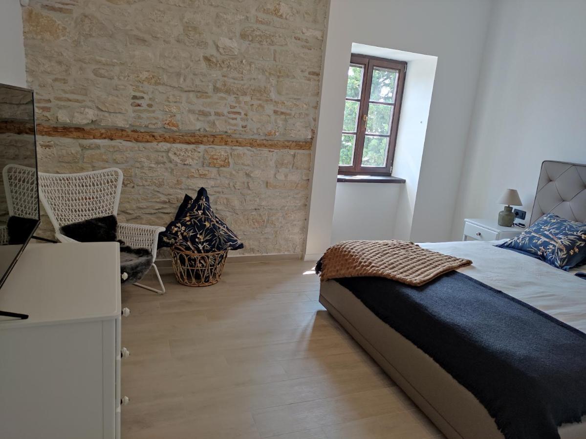 Apartvilla Castropola Kültér fotó